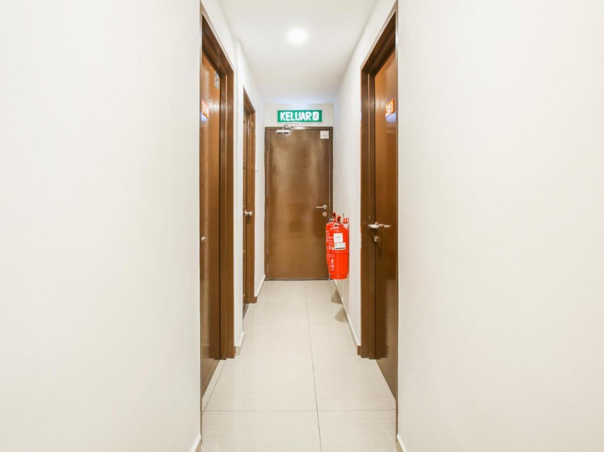 Dyaya Hotel Malacca Екстериор снимка