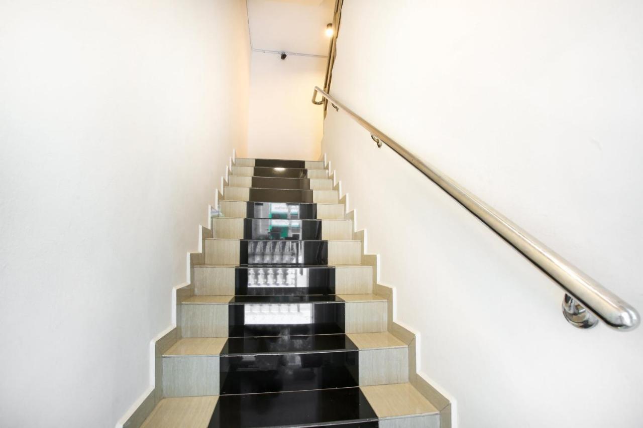 Dyaya Hotel Malacca Екстериор снимка
