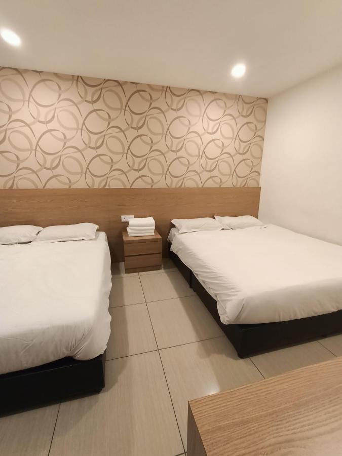Dyaya Hotel Malacca Екстериор снимка